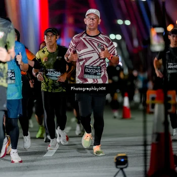 Runner Photo 6245132