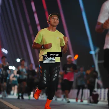 Runner Photo 6245136
