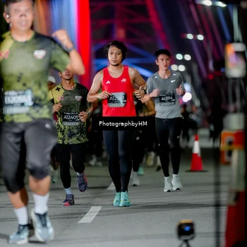 Runner Photo 6245152