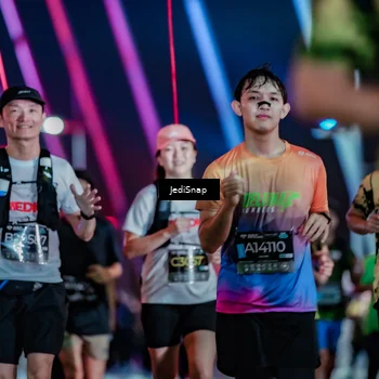 Runner Photo 6245211