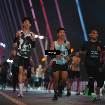 Runner Photo 6245231