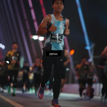 Runner Photo 6245308