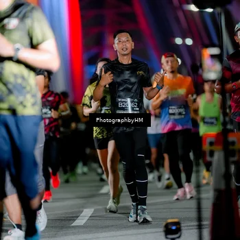Runner Photo 6245345