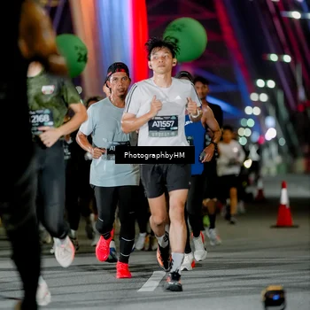 Runner Photo 6245406