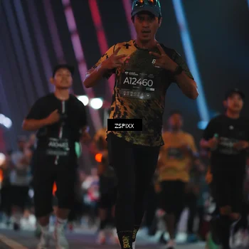 Runner Photo 6245504