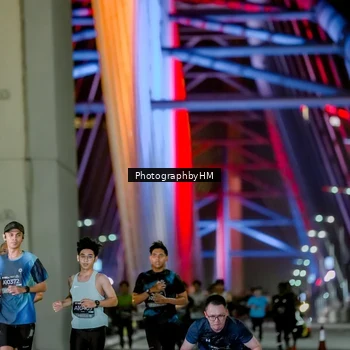 Runner Photo 6245665