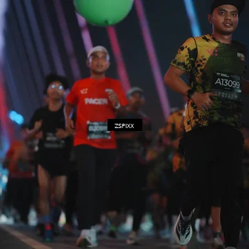 Runner Photo 6245672