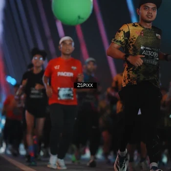 Runner Photo 6245674