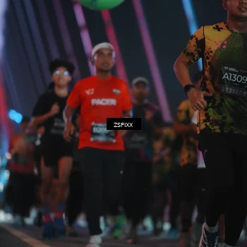 Runner Photo 6245696