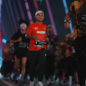 Runner Photo 6245706