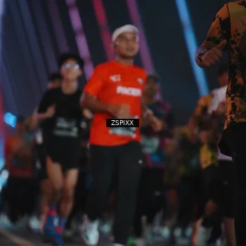 Runner Photo 6245715