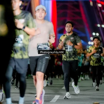 Runner Photo 6245720
