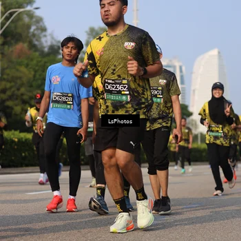 Runner Photo 6245736