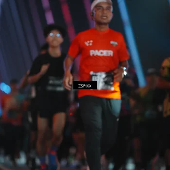 Runner Photo 6245752