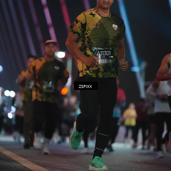 Runner Photo 6246023