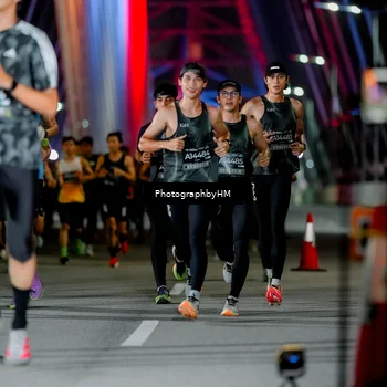 Runner Photo 6246084