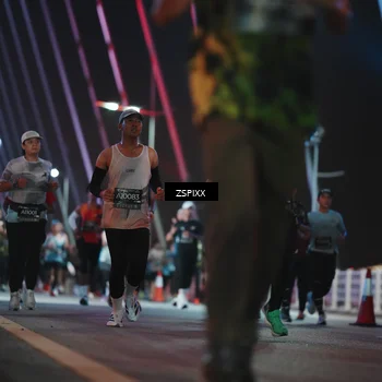 Runner Photo 6246103