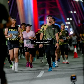 Runner Photo 6246110