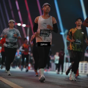 Runner Photo 6246145