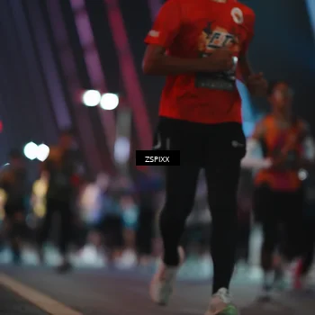 Runner Photo 6246223