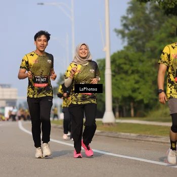 Runner Photo 6246358