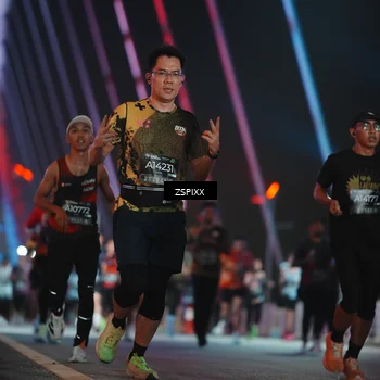 Runner Photo 6246474