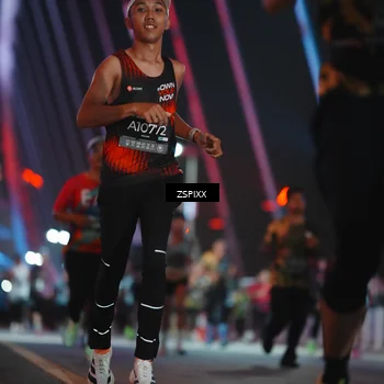 Runner Photo 6246523
