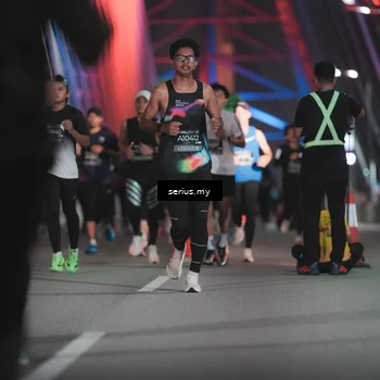 Runner Photo 6246536