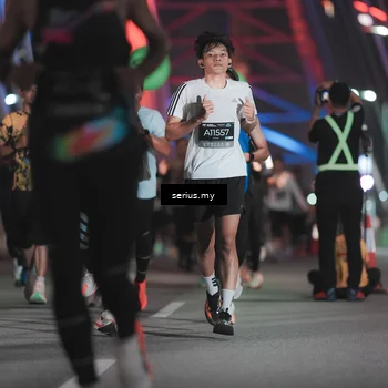 Runner Photo 6246598