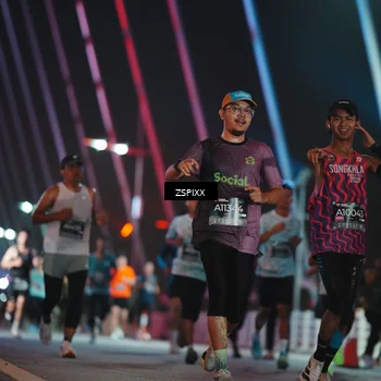 Runner Photo 6246710