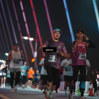 Runner Photo 6246712