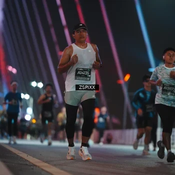 Runner Photo 6246718