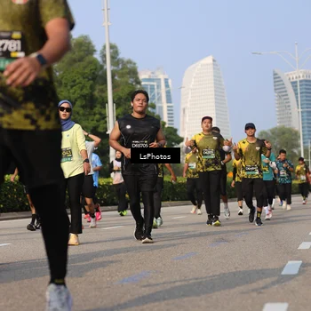 Runner Photo 6246724
