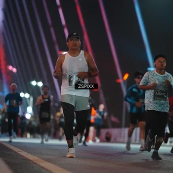 Runner Photo 6246735