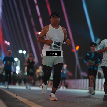Runner Photo 6246742