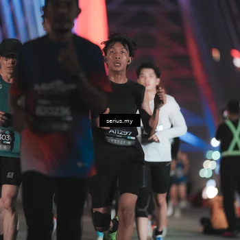 Runner Photo 6246778