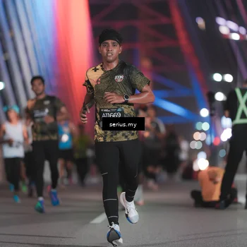 Runner Photo 6246810