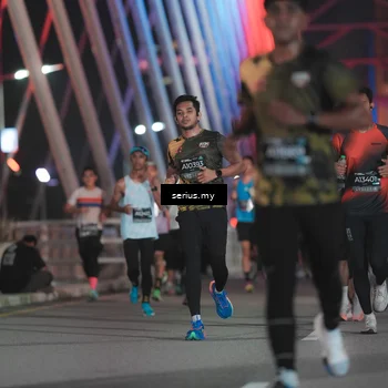 Runner Photo 6246813