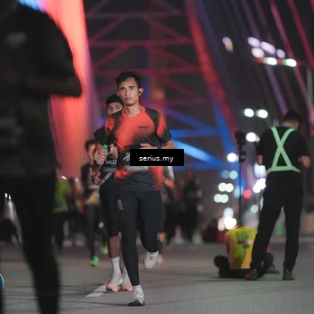 Runner Photo 6246857
