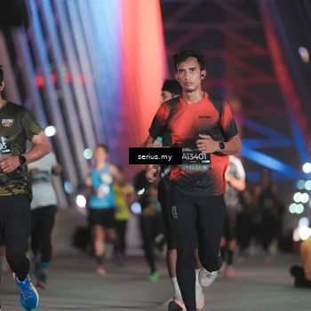 Runner Photo 6246875