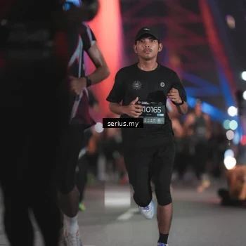 Runner Photo 6246898