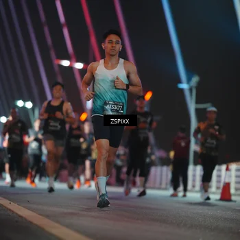 Runner Photo 6247033