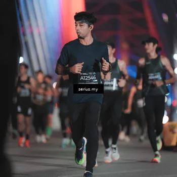 Runner Photo 6247036