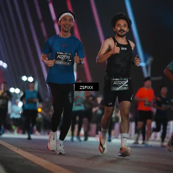 Runner Photo 6247070