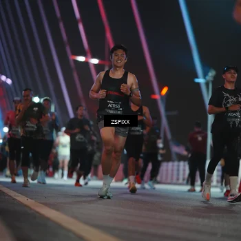 Runner Photo 6247107