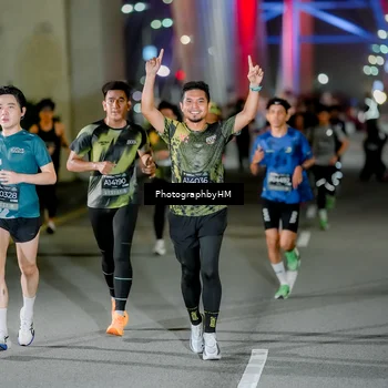 Runner Photo 6247117