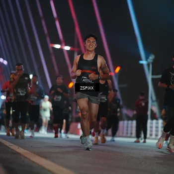 Runner Photo 6247135