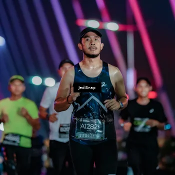 Runner Photo 6247138