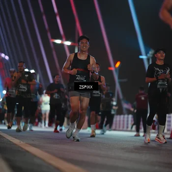 Runner Photo 6247153