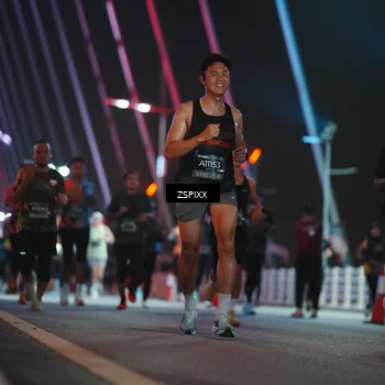 Runner Photo 6247160
